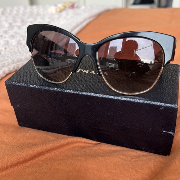 Prada Sunglasses Black/Gold AUTHENTIC USED